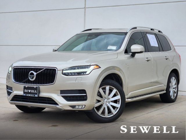 2016 Volvo XC90 T6 Momentum