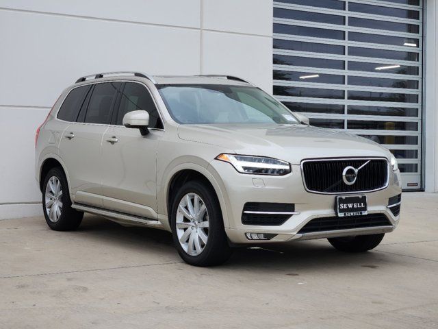 2016 Volvo XC90 T6 Momentum