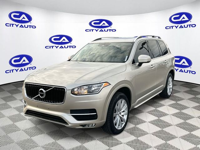 2016 Volvo XC90 T6 Momentum