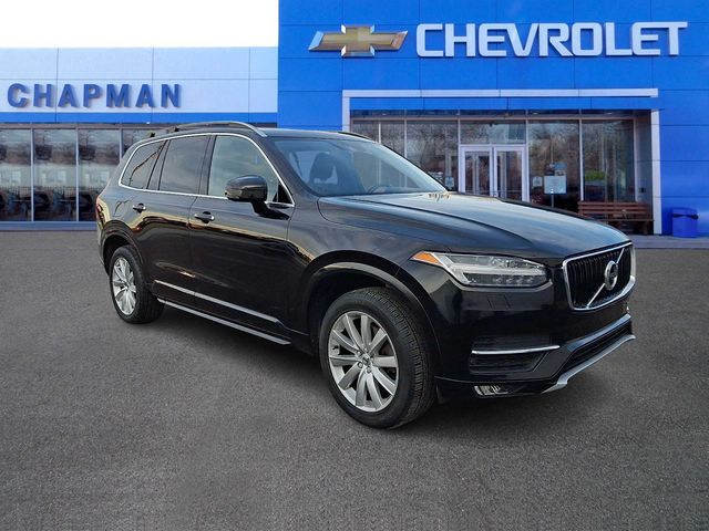 2016 Volvo XC90 T6 Momentum