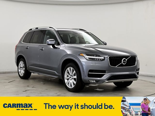 2016 Volvo XC90 T6 Momentum