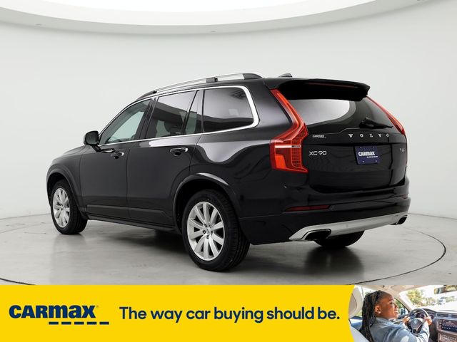 2016 Volvo XC90 T6 Momentum