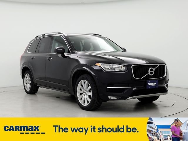 2016 Volvo XC90 T6 Momentum