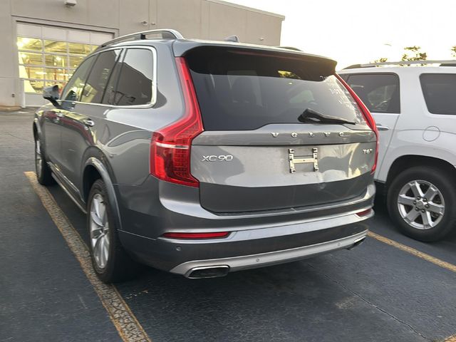 2016 Volvo XC90 T6 Momentum