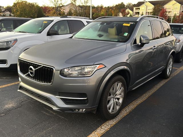 2016 Volvo XC90 T6 Momentum