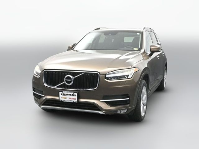 2016 Volvo XC90 T6 Momentum