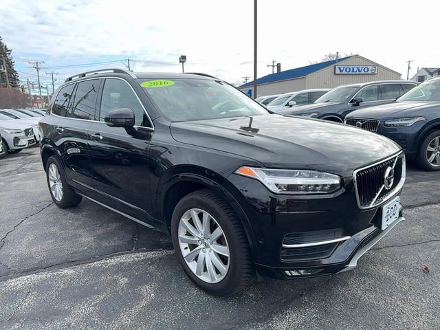 2016 Volvo XC90 T6 Momentum