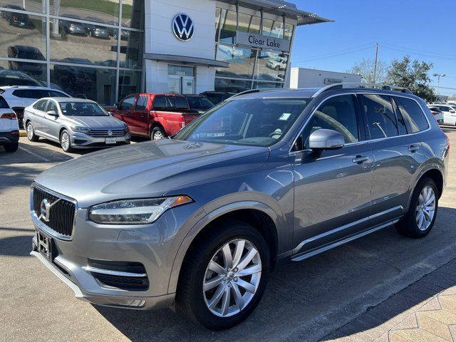 2016 Volvo XC90 T6 Momentum