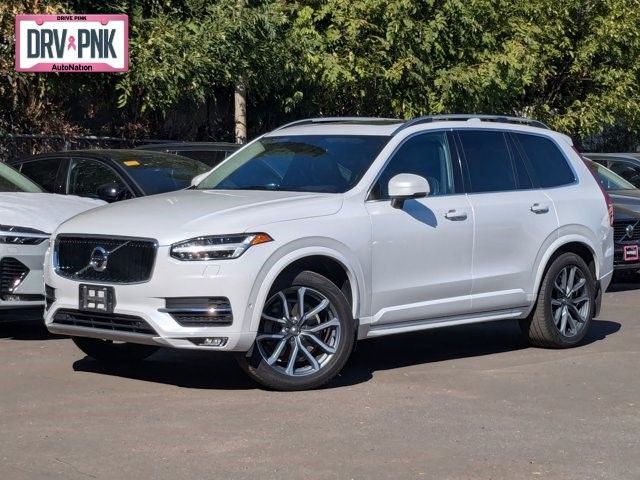 2016 Volvo XC90 T6 Momentum