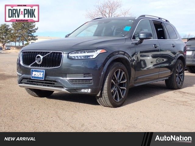 2016 Volvo XC90 T6 Momentum