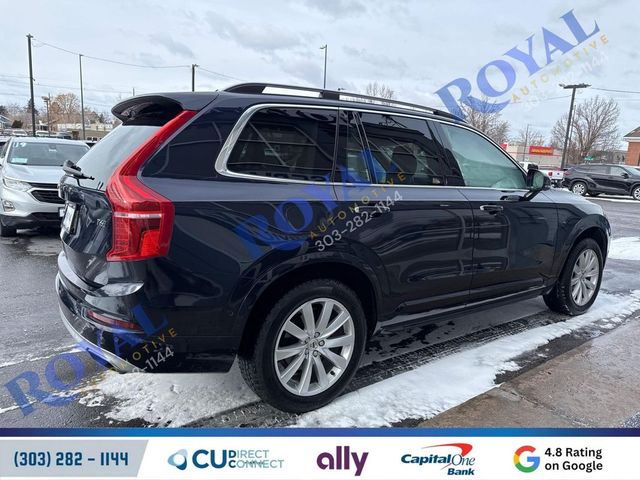 2016 Volvo XC90 T6 Momentum