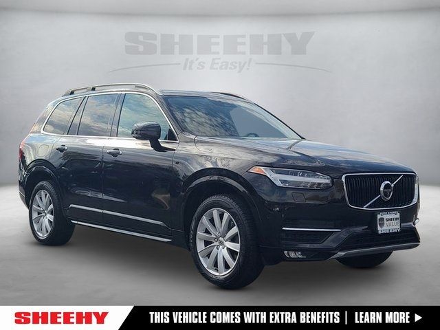 2016 Volvo XC90 T6 Momentum