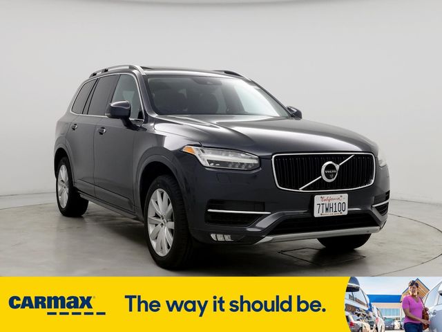 2016 Volvo XC90 T6 Momentum