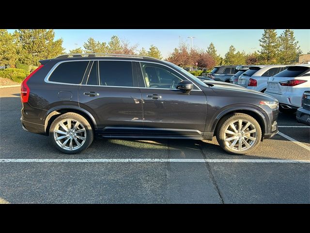 2016 Volvo XC90 T6 Momentum