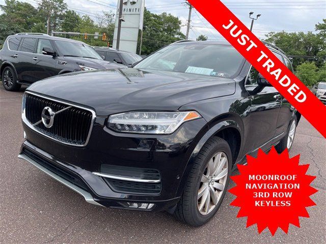 2016 Volvo XC90 T6 Momentum