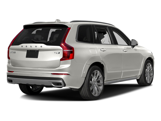 2016 Volvo XC90 T6 Momentum