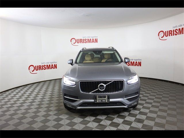 2016 Volvo XC90 T6 Momentum