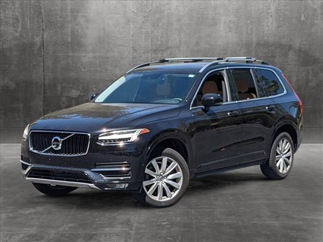 2016 Volvo XC90 T6 Momentum