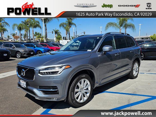 2016 Volvo XC90 T6 Momentum