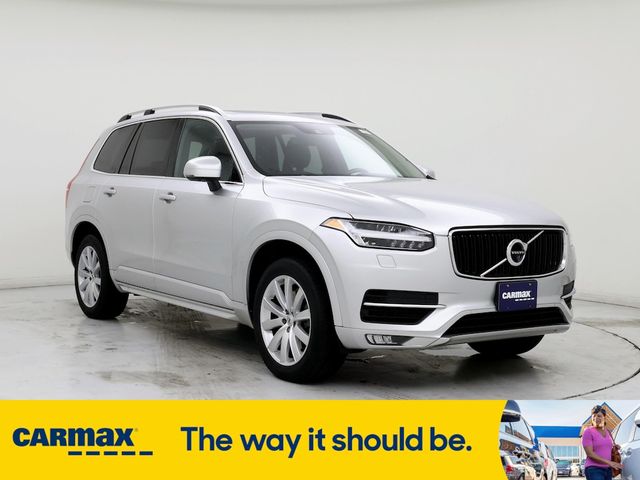 2016 Volvo XC90 T6 Momentum