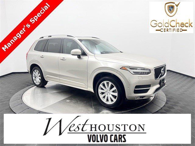 2016 Volvo XC90 T6 Momentum