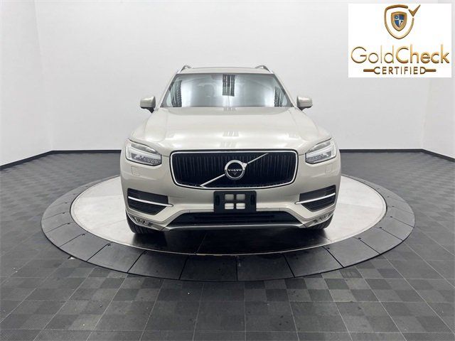 2016 Volvo XC90 T6 Momentum