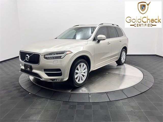 2016 Volvo XC90 T6 Momentum