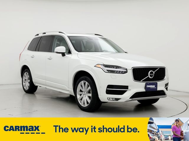 2016 Volvo XC90 T6 Momentum