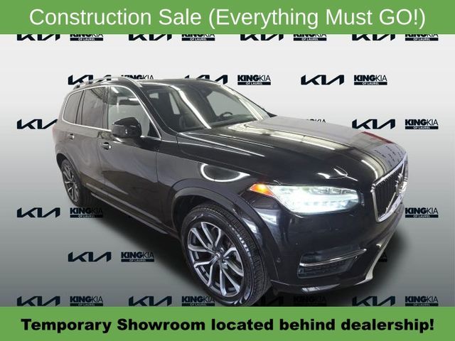 2016 Volvo XC90 T6 Momentum