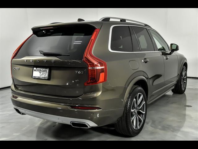 2016 Volvo XC90 T6 Momentum