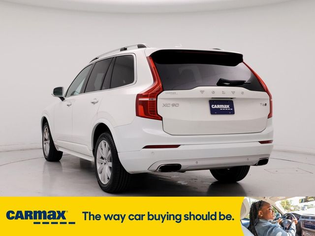 2016 Volvo XC90 T6 Momentum