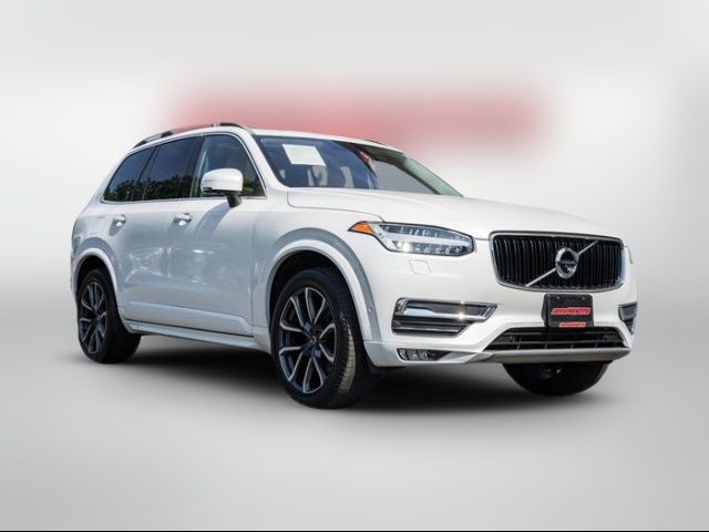 2016 Volvo XC90 T6 Momentum