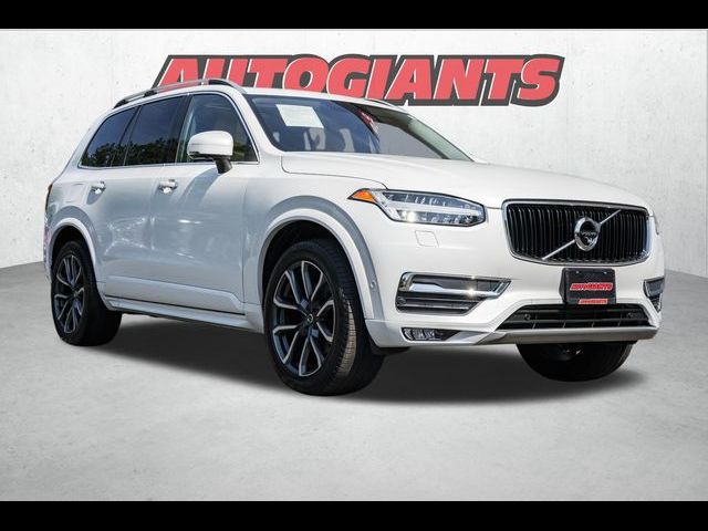 2016 Volvo XC90 T6 Momentum