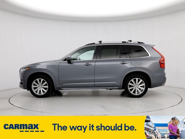 2016 Volvo XC90 T6 Momentum