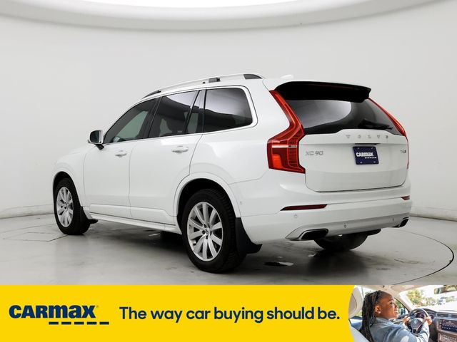 2016 Volvo XC90 T6 Momentum