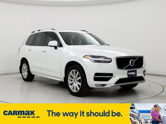 2016 Volvo XC90 T6 Momentum