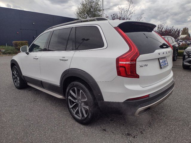 2016 Volvo XC90 T6 Momentum