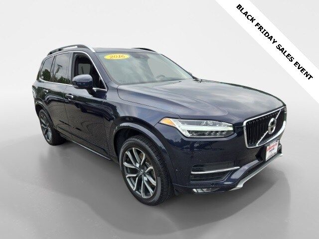 2016 Volvo XC90 T6 Momentum