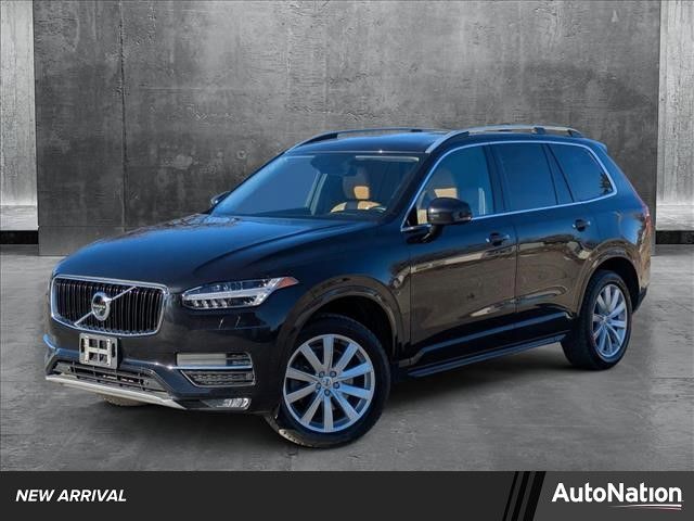 2016 Volvo XC90 T6 Momentum