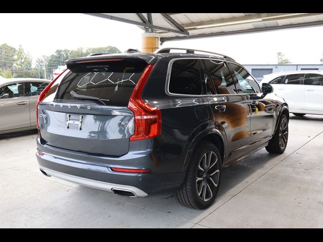 2016 Volvo XC90 T6 Momentum