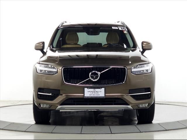 2016 Volvo XC90 T6 Momentum