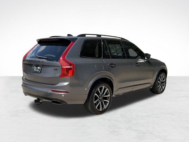 2016 Volvo XC90 T6 Momentum