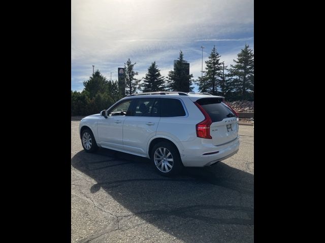 2016 Volvo XC90 T6 Momentum