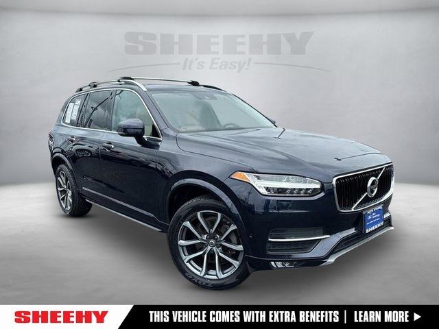 2016 Volvo XC90 T6 Momentum