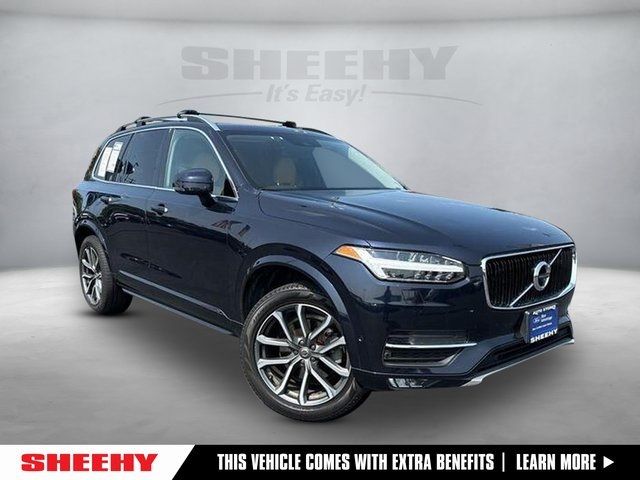 2016 Volvo XC90 T6 Momentum