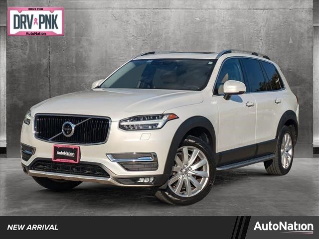 2016 Volvo XC90 T6 Momentum