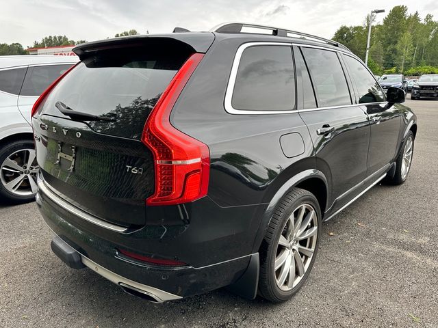 2016 Volvo XC90 T6 Momentum