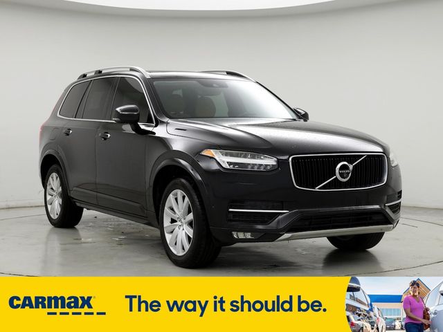 2016 Volvo XC90 T6 Momentum