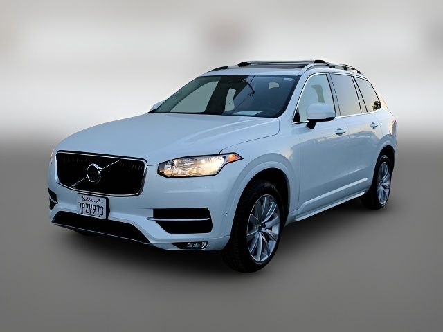 2016 Volvo XC90 T6 Momentum