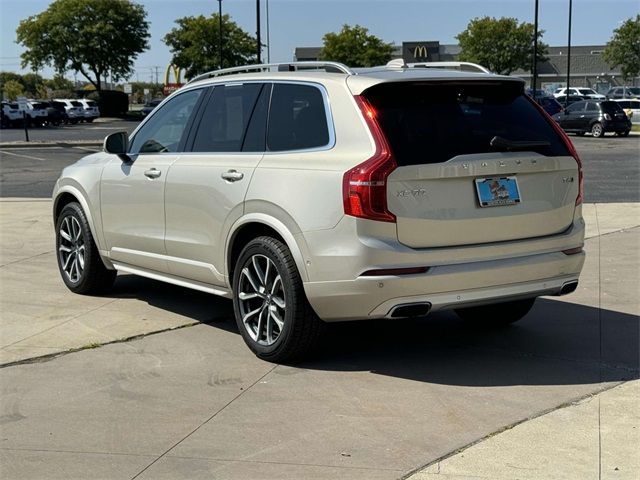 2016 Volvo XC90 T6 Momentum